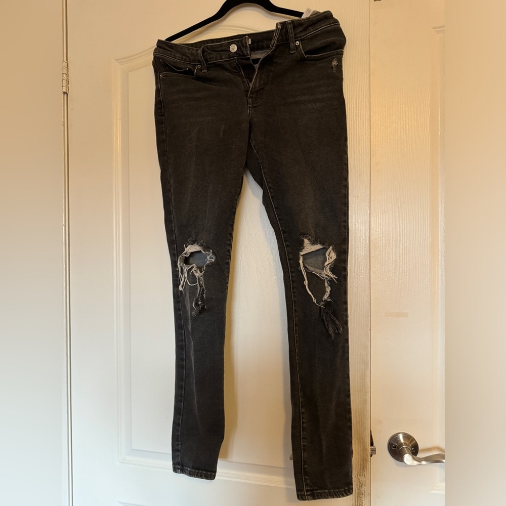 Levi’s - 711 Distressed skinny jeans